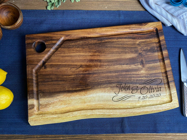 Medium Live Edge Square Board w/Hanging Hole + Juice Groove